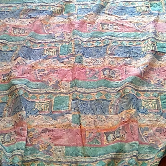 ⚜️  Vintage 1980’s Tablecloth Benetello CROSCILL MUTED 70" - Picture 3 of 16